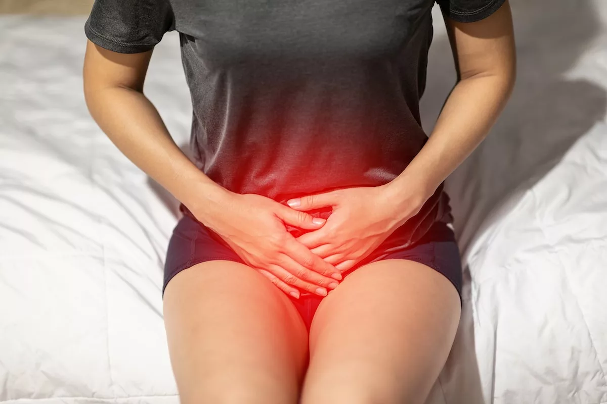 urinvägsinfektion-kvinna-ont-i-magen